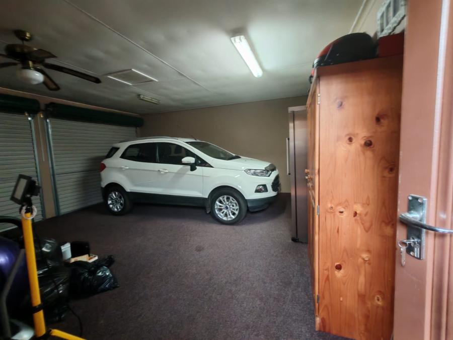 3 Bedroom Property for Sale in Vaalpark Free State